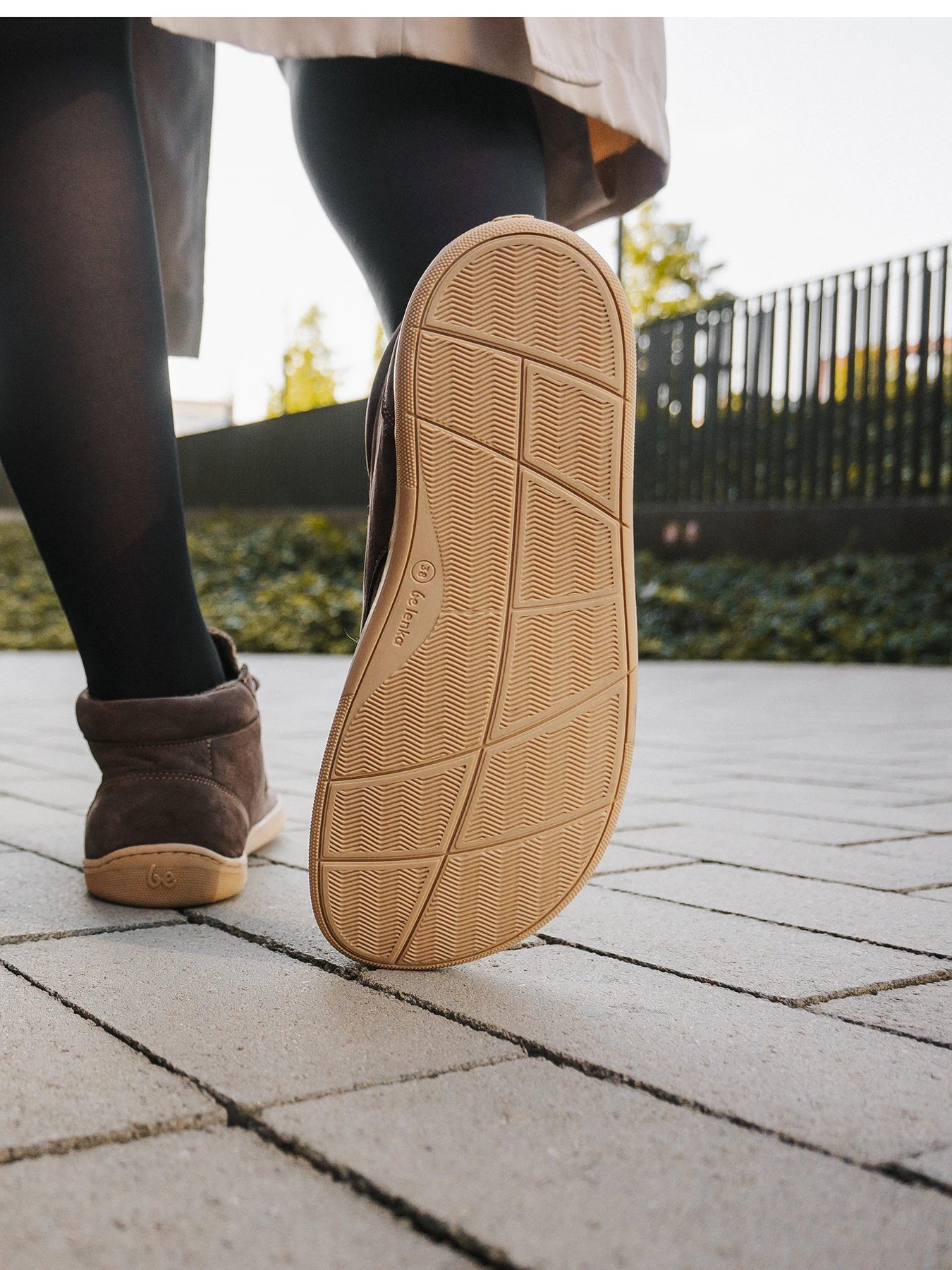 Босоногая обувь Be Lenka Synergy - Fleece - шоколадный и бежевый, фото 8